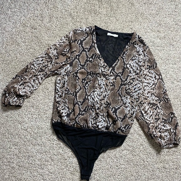 NWOT Lush bodysuit plus size 2X or 3X snake print polyester long sleeves - Picture 8 of 8